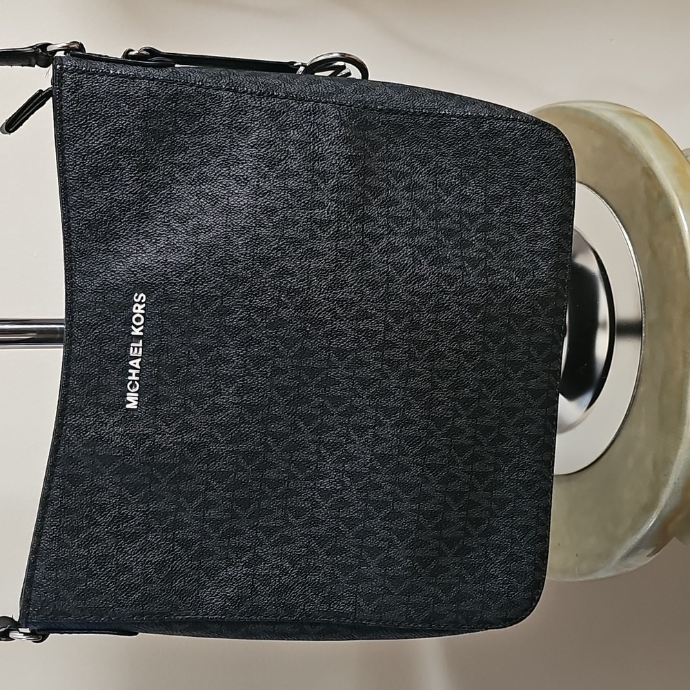 Michael Kors Crossbody Purse